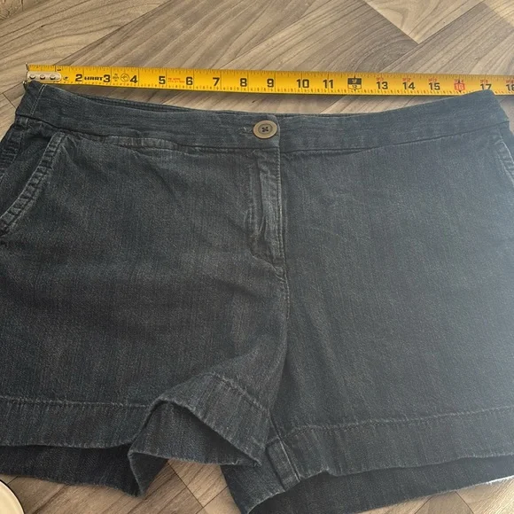 LOFT Blue Jean Shorts Classic Cuffed Design - Picture 9 of 12